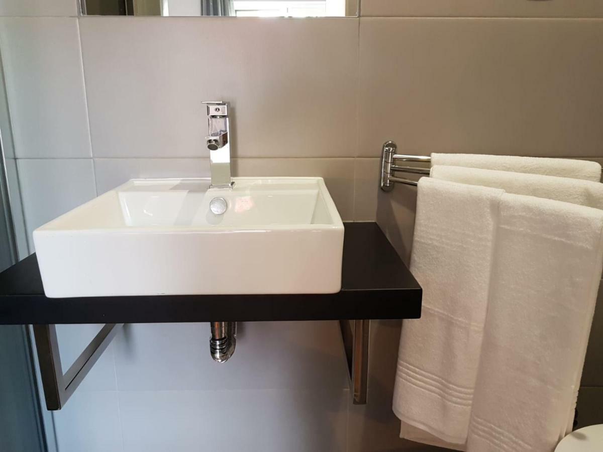 Buganvilias Do Meco Guest House سيسيمبرا المظهر الخارجي الصورة
